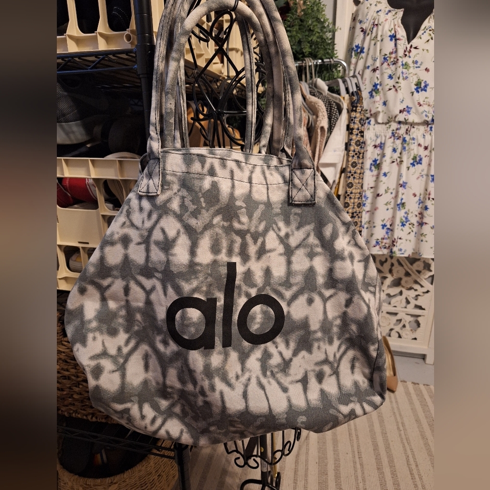 ALO Yoga Gray & White Tie-Dye Canvas Tote
